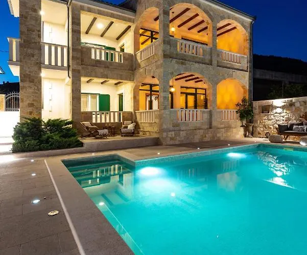 فيلة H-resort