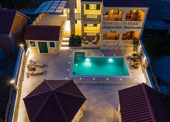 H-resort فيلة