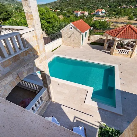 Vila H-resort Vrsine