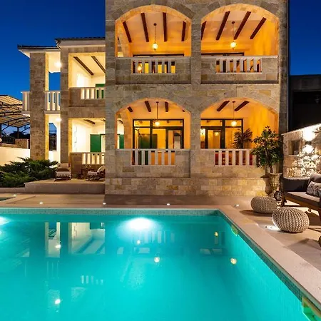 Vila H-resort